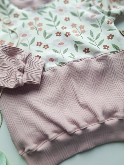 Basic Sweater "Flowers" Gr. 104