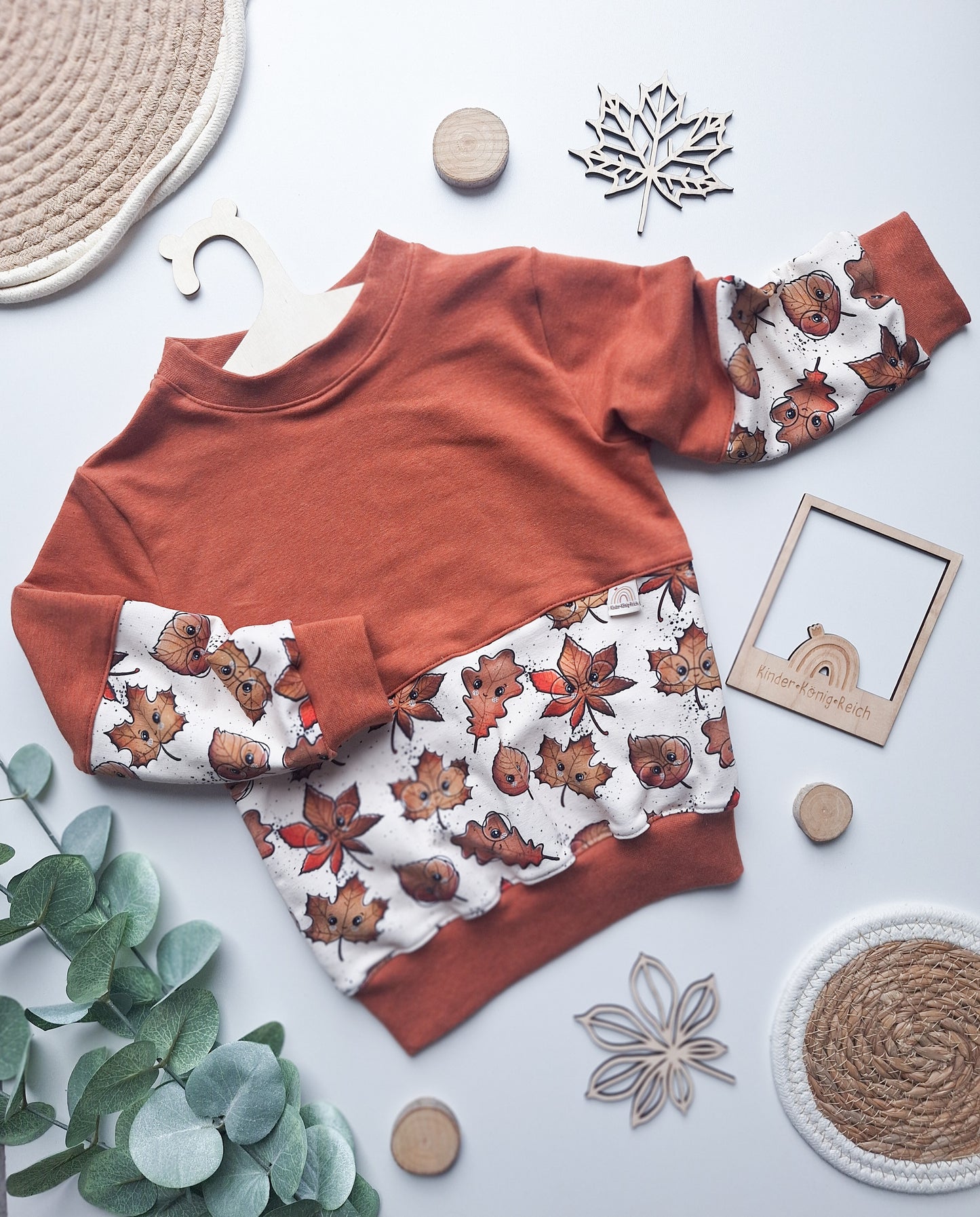 Basic Sweater "Blätterliebe" Gr. 98